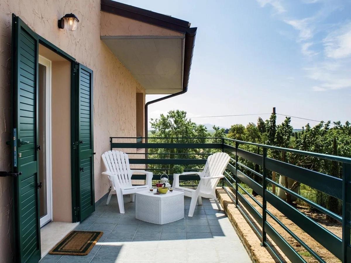 Апартаменти Residenza Le Galere Кастільйоне-делла-Пеская Екстер'єр фото